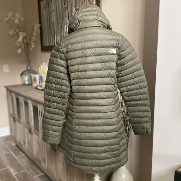 The North Face Stretch Down Parka - Picture 5 of 16